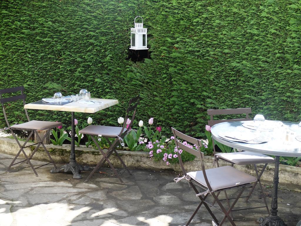 Auberge Du Grand Dauphin Dhuizon Exterior foto